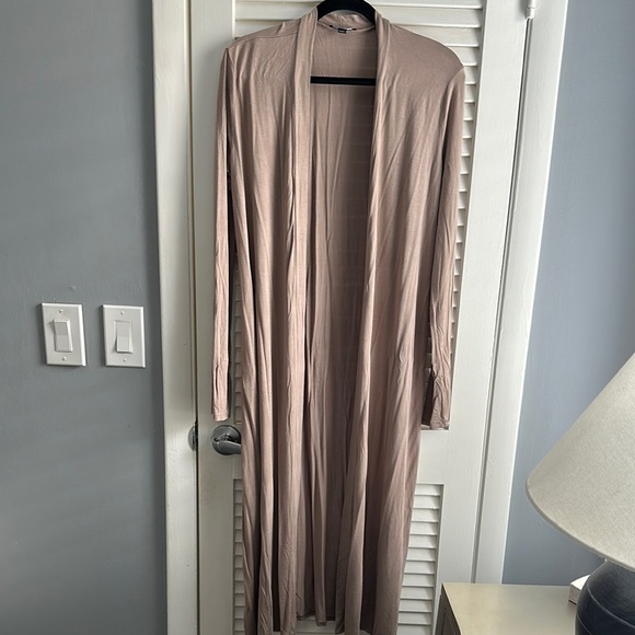 Fashion nova cardigan tan nude NWOT Medium - Picture 1 of 4